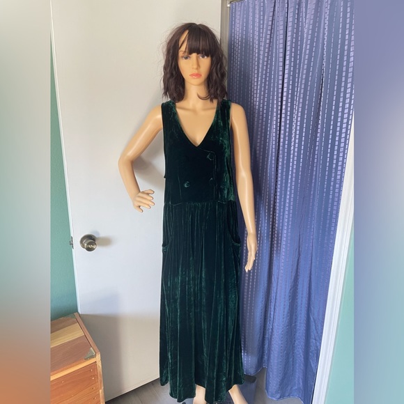 Vintage Emerald Velour Dress S-M - Picture 1 of 10